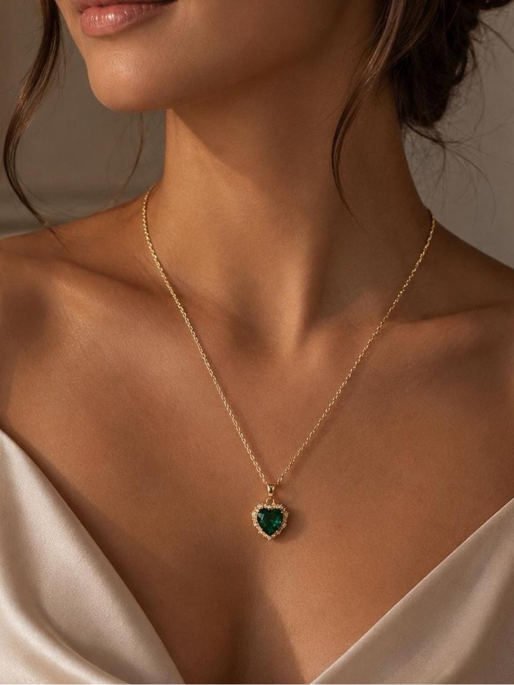 Enchanting Emerald Heart Necklace
